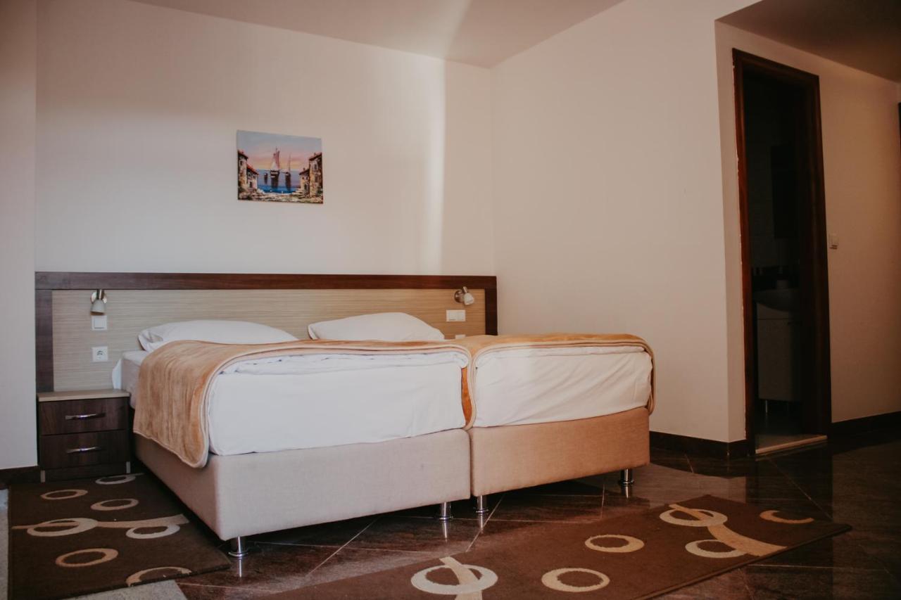 Hotel Villa Matic Неум Екстер'єр фото