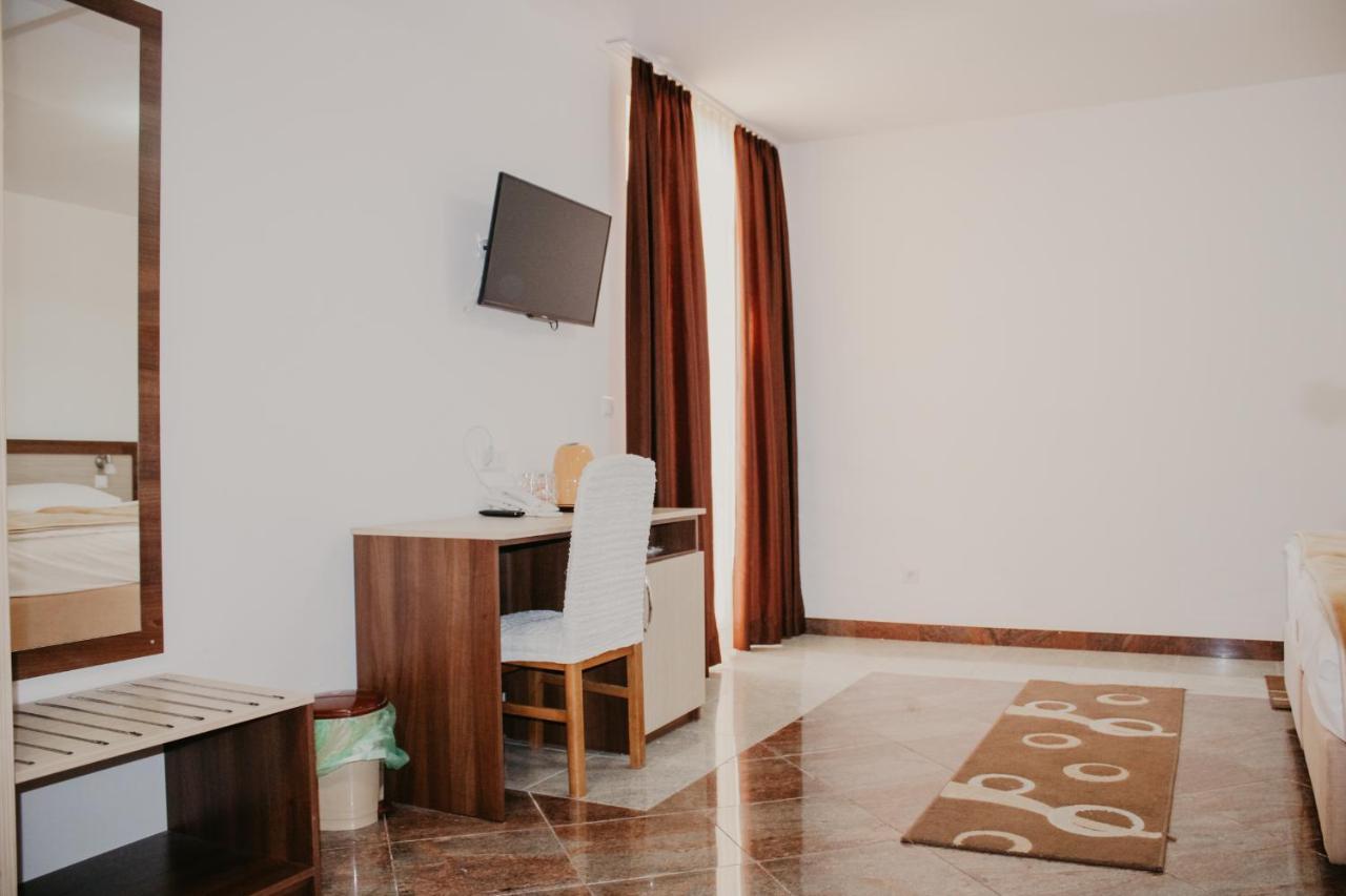 Hotel Villa Matic Неум Екстер'єр фото