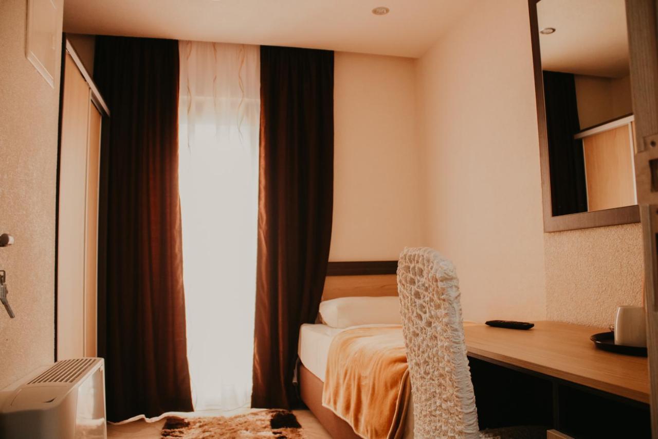 Hotel Villa Matic Неум Екстер'єр фото