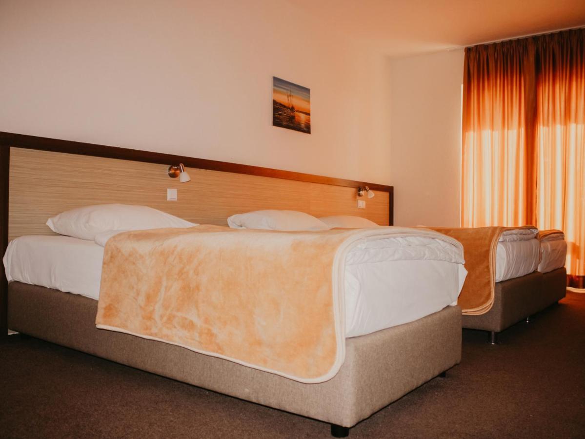 Hotel Villa Matic Неум Екстер'єр фото
