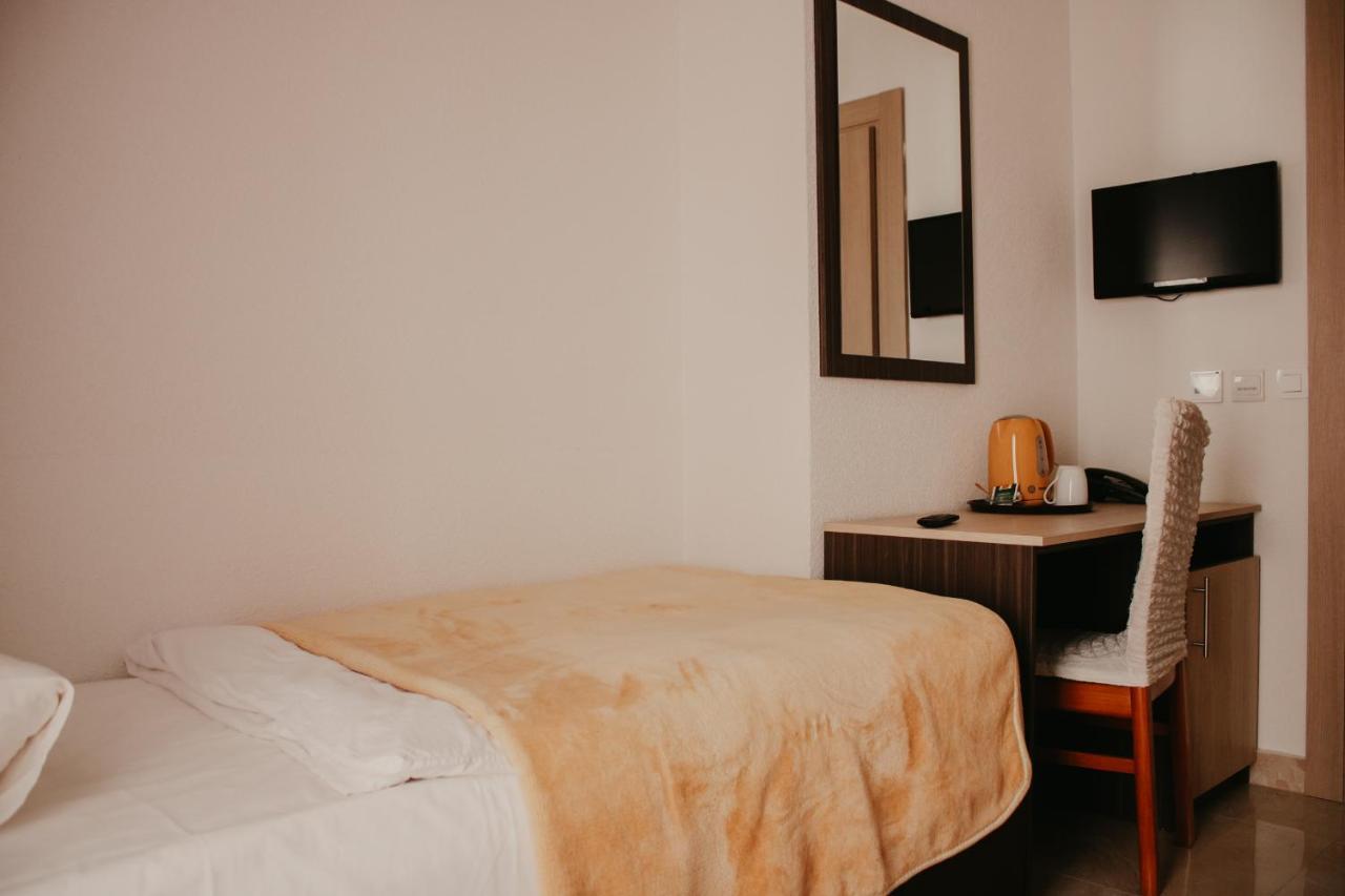 Hotel Villa Matic Неум Екстер'єр фото